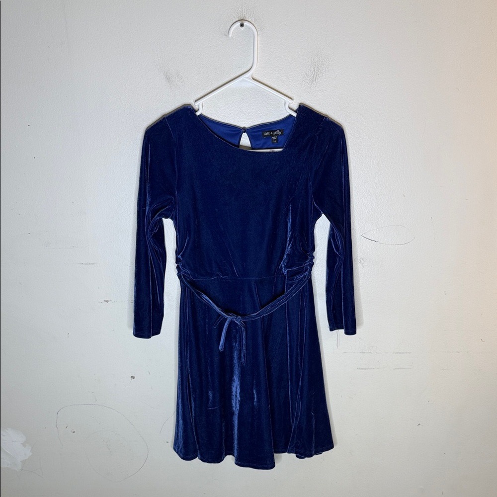 Ava & Yelly Elegant Blue Velvet A Line Tie Waist Long Sleeve Dress Size 14